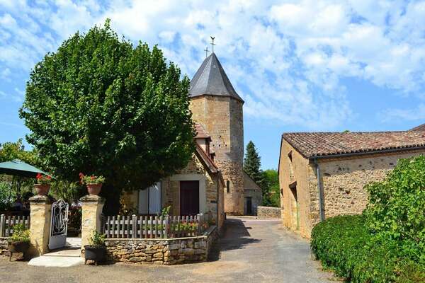 Découvrez la beauté et la gastronomie de la ville d'Audrix en Dordogne !